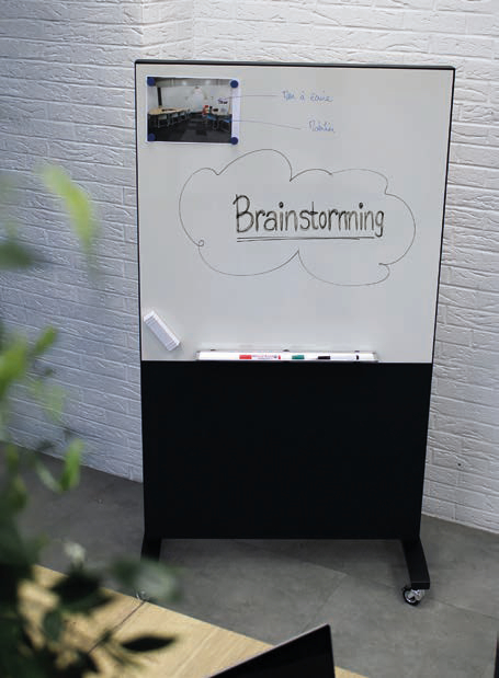 Groove mobile board